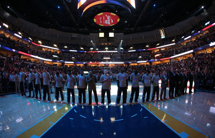 Grizzlies spoil Hollins’ Return