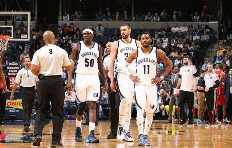 Grizzlies Sweep Trailblazers